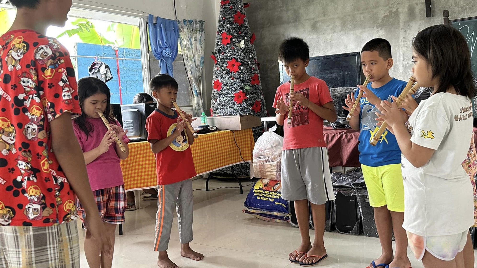 Spreading Creativity through Music